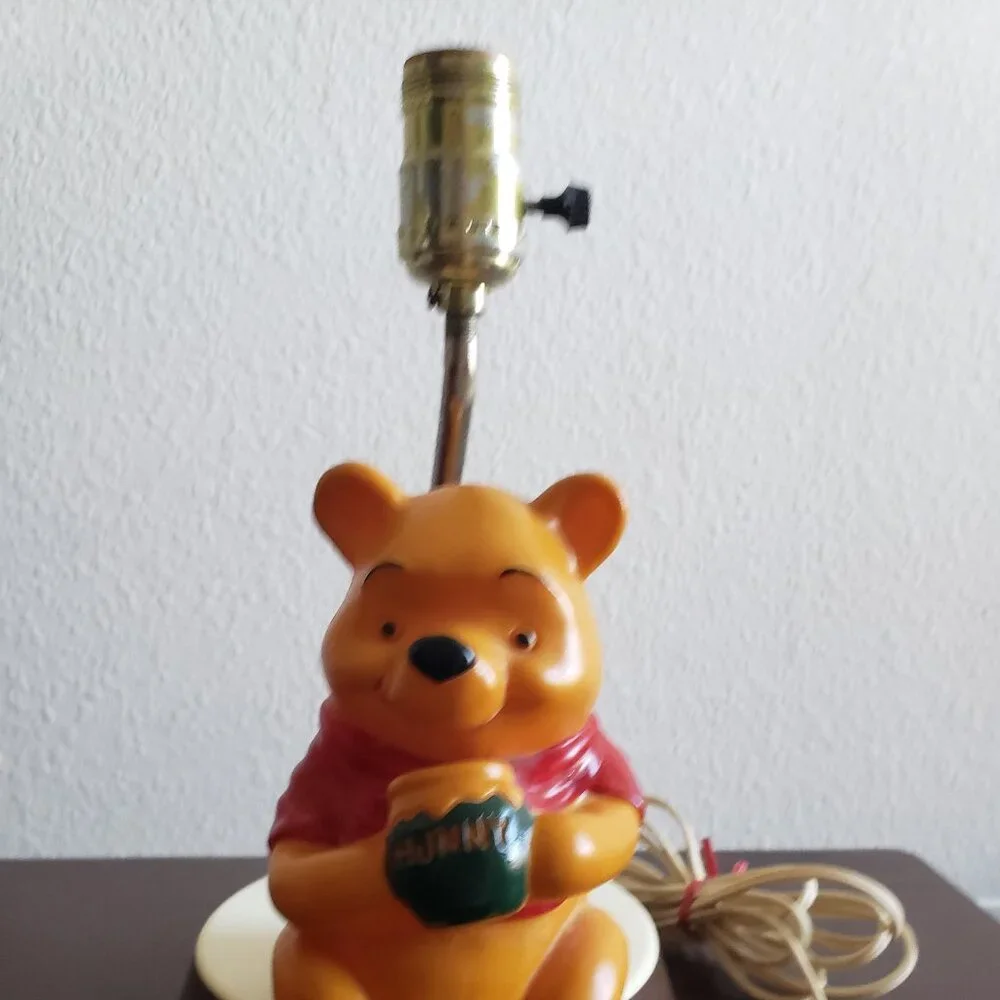 Vintage 1977 Winnie the Pooh 3-way Lamp/Nightlight - works!